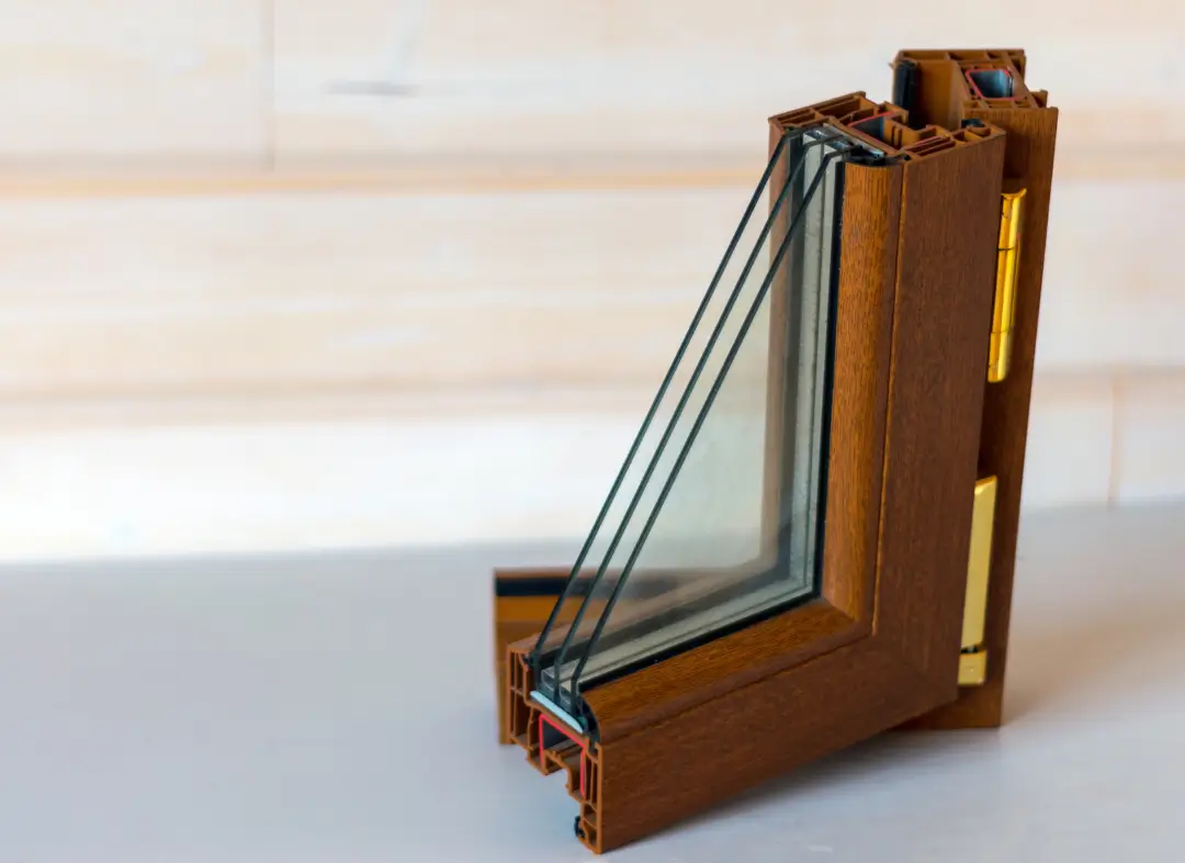 Installation de fenêtre en bois sur mesure Saint-Jean-de-Liversay